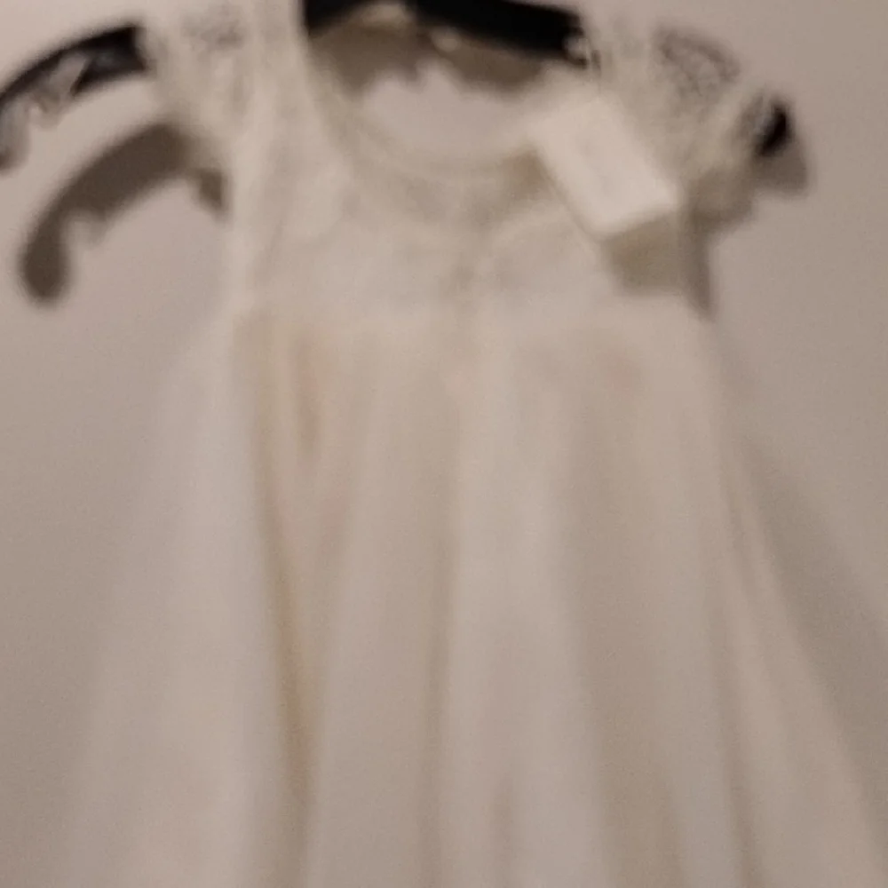 Trish Scully Child White Lace Dress - Picture 5 of 6